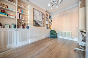 Dining room- click for photo gallery